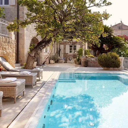 Beba - Luxury Boutique In The Centre