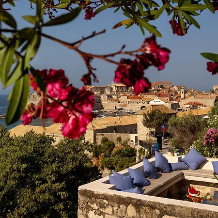 Beba - Luxury Boutique In The Centre